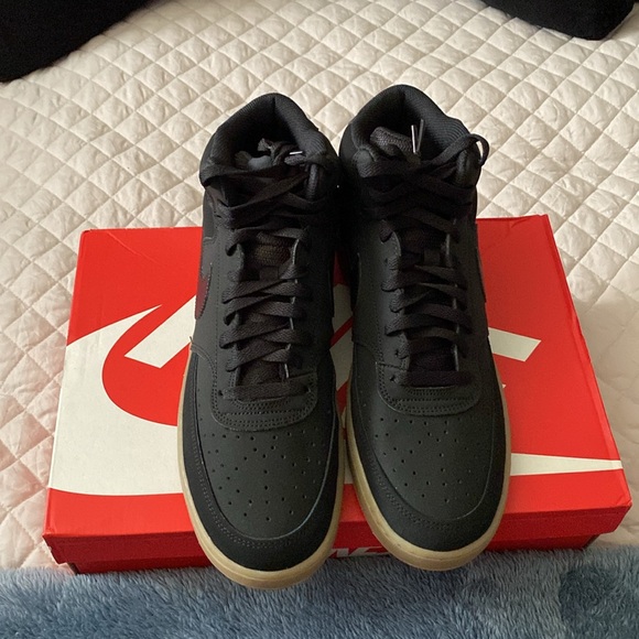 Men’s Nike Court Vision Mid - Picture 3 of 6